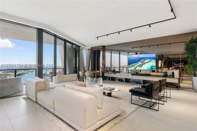 Comprar apartamento en One Thousand Museum 3502