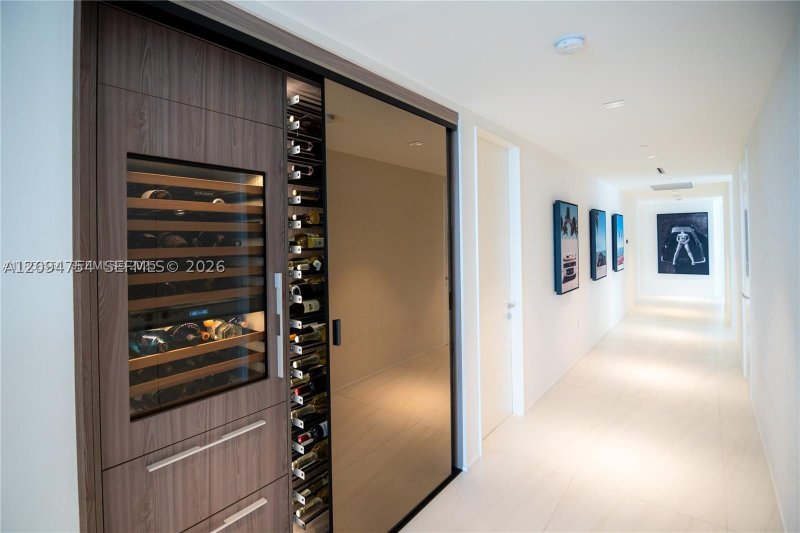Comprar apartamento en One Thousand Museum 3502