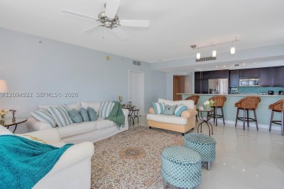 Comprar apartamento no Sapphire Condo 703S