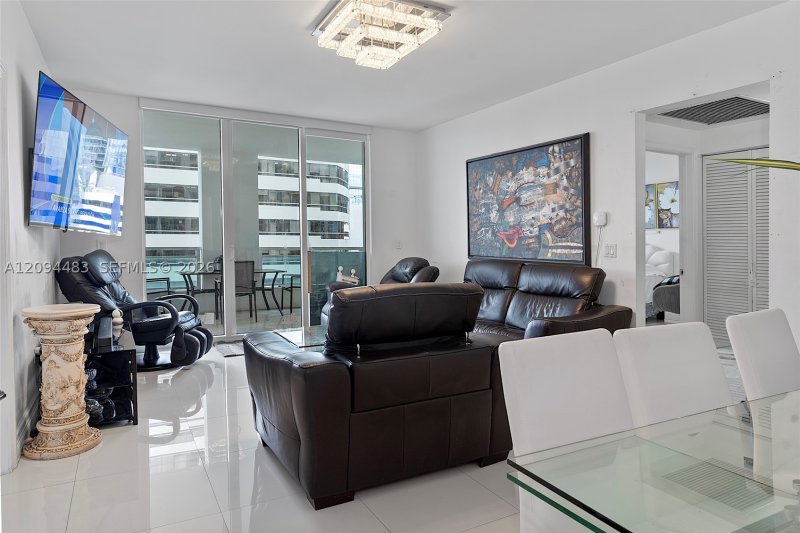 Condo for sale at The Plaza Tower II 605