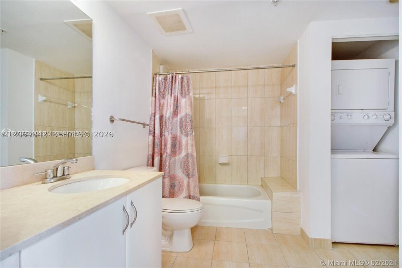 Comprar apartamento en Opera Tower 4609