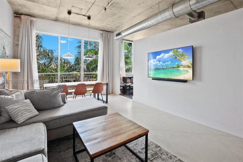 Condo for sale at Cite On The Bay 3405