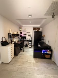 Comprar apartamento no Brickell Heights West 1205