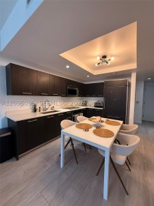 Comprar apartamento no Brickell Heights West 1205