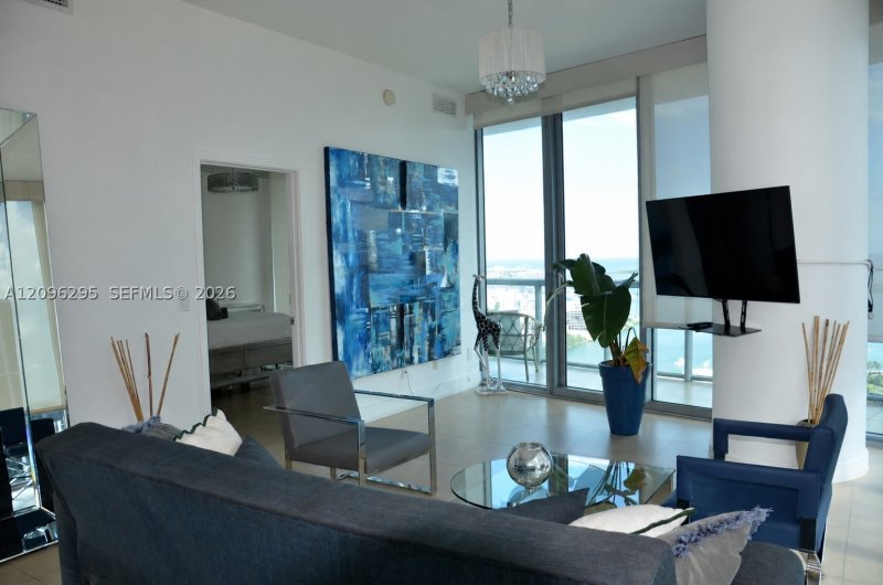 Aluguel de apartamento no Marina Blue 4701