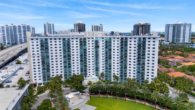 Comprar apartamento no Ocean Reserve CU-3