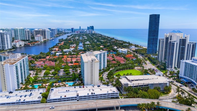 Comprar apartamento no Ocean Reserve CU-3