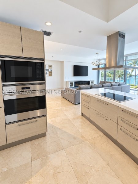 Comprar apartamento no Marina Palms Yacht Club 211