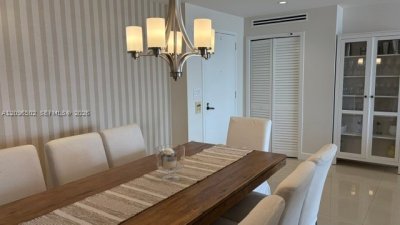 Comprar apartamento no Turnberry Isle 4L