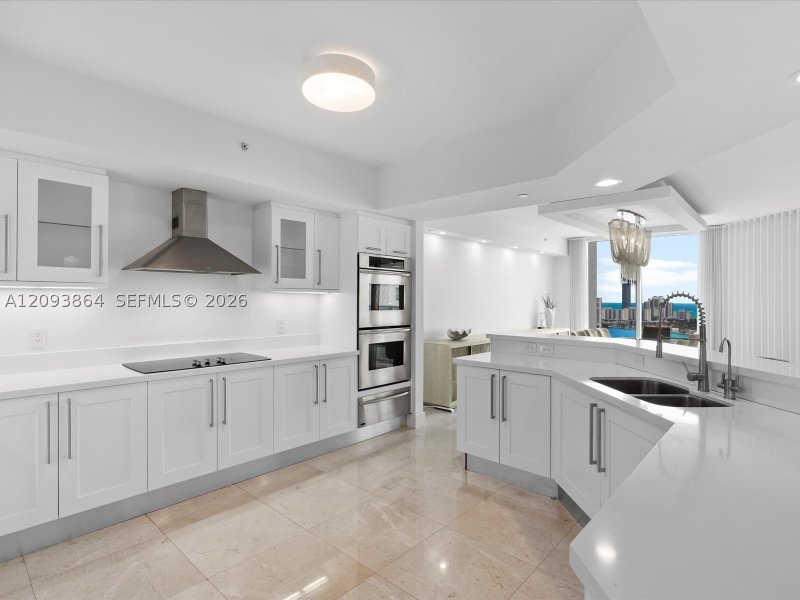Condo for sale at Peninsula II 2706