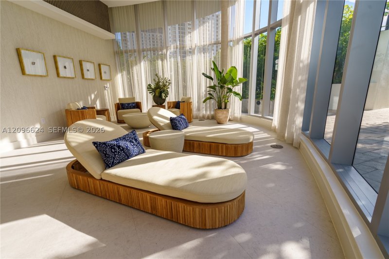 Condo for sale at Aria Reserve Miami 1802