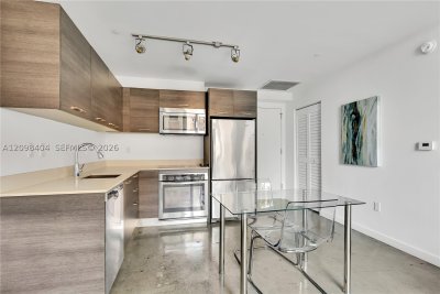 Comprar apartamento no Centro Condo 1107