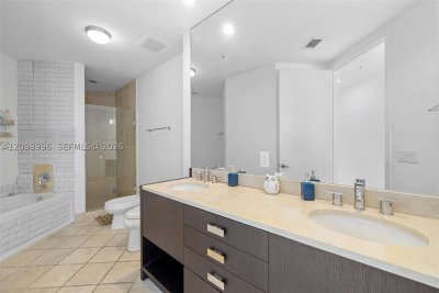 Comprar apartamento no Trump Royale 3501A