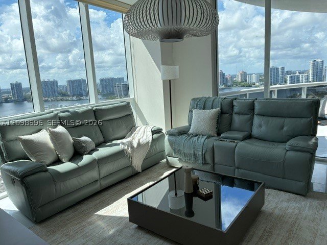 Condo for sale at Trump Royale 3501A