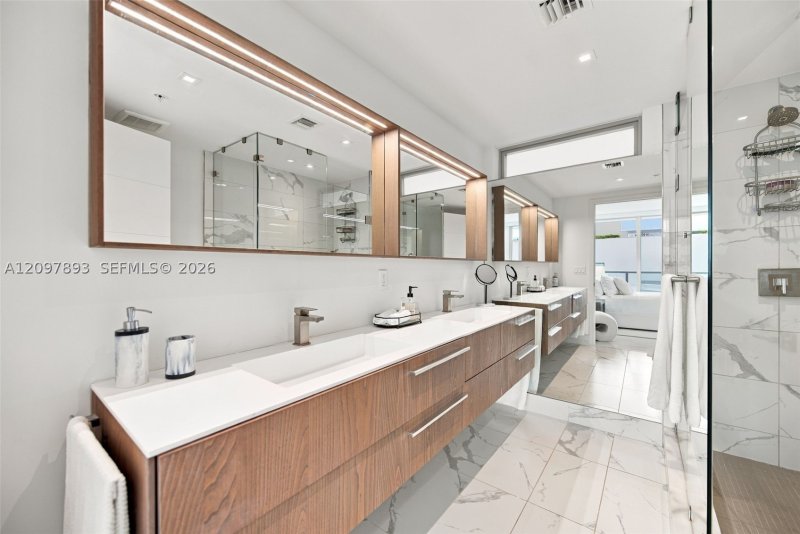 Comprar apartamento en Bijou Bay Harbor 601