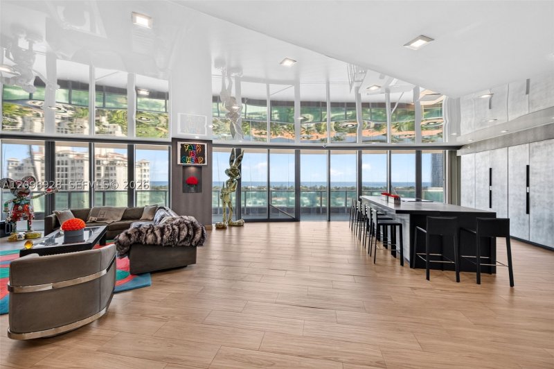 Comprar apartamento en Porto Vita 1205
