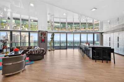 Porto Vita Apt #1205
