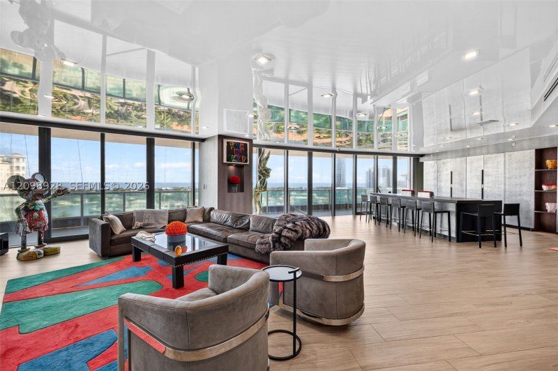 Comprar apartamento en Porto Vita 1205