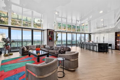 Comprar apartamento en Porto Vita 1205