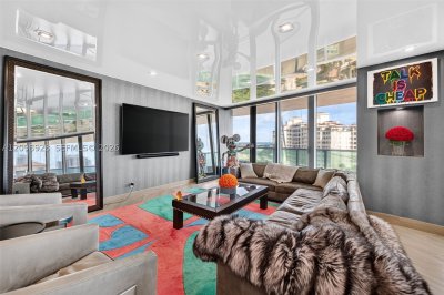 Comprar apartamento en Porto Vita 1205