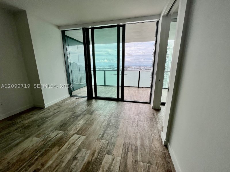 Apartment for rent at Paraiso Bay Miami 4802