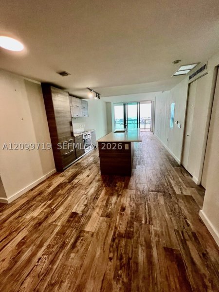Apartment for rent at Paraiso Bay Miami 4802