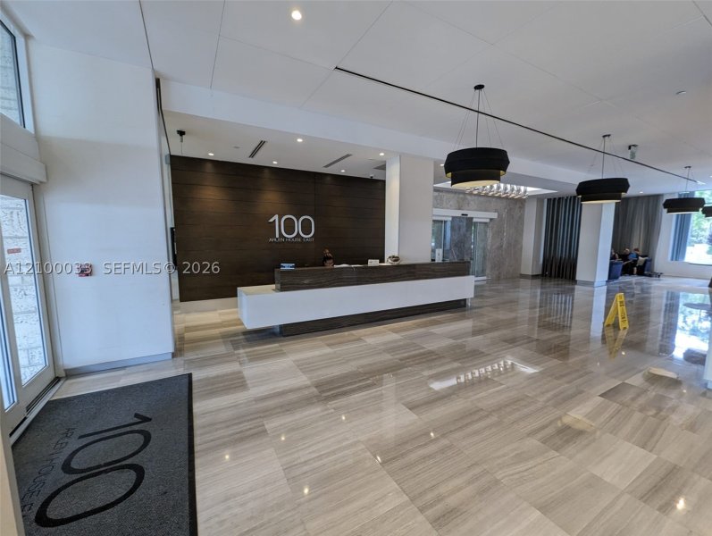 Aluguel de apartamento no Arlen House 730