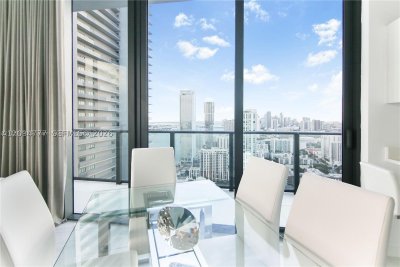 Alquiler de apartamento en Paraiso Bayviews 4006