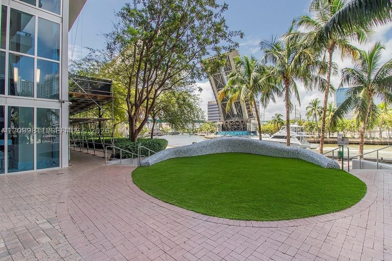 Property photo # 8
