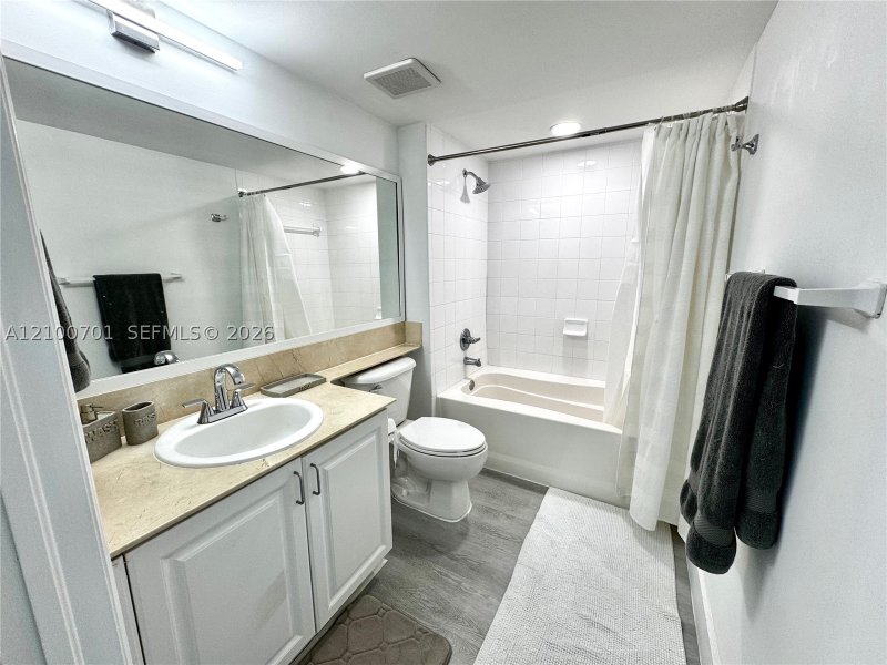 Property photo # 6