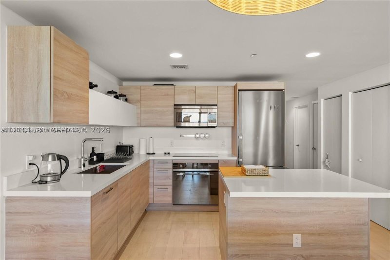 Apartment for rent at The Harbour 2406