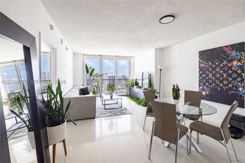 Aluguel de apartamento no Opera Tower 4312