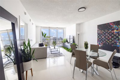 Aluguel de apartamento no Opera Tower 4312