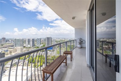 Aluguel de apartamento no Opera Tower 4312
