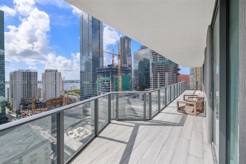 Comprar apartamento en Dua Miami - SLS Brickell Condo 1905