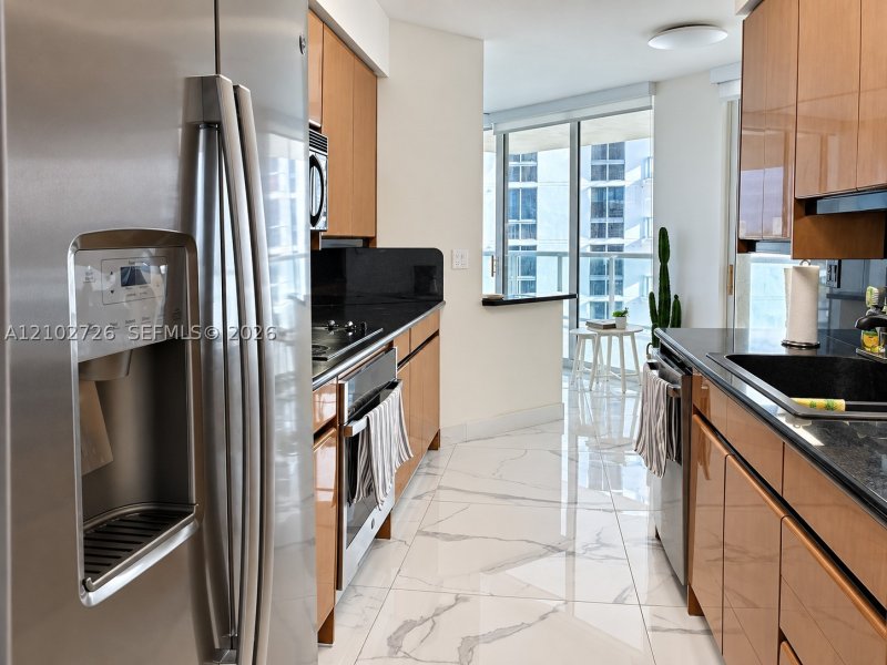 Property photo # 6