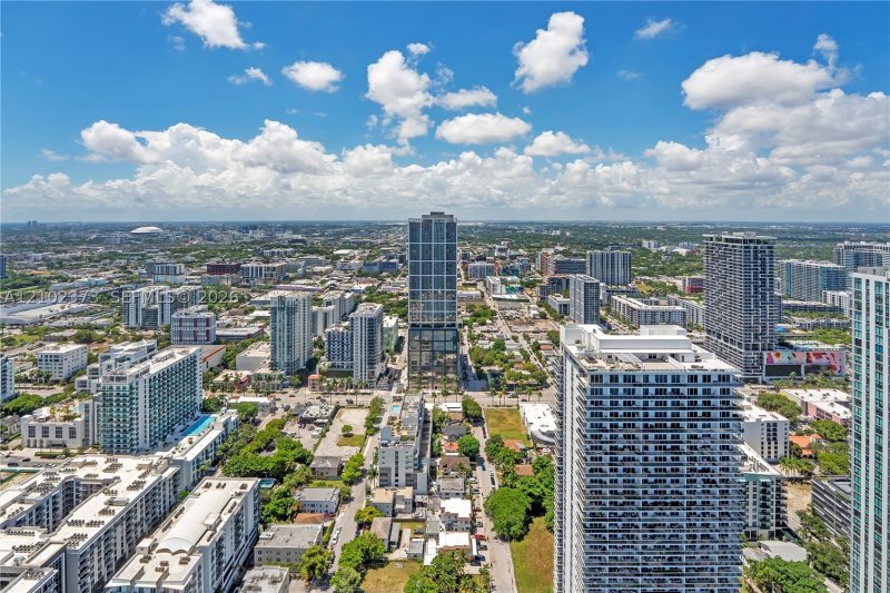 Apartment for rent at Aria Reserve Miami 1206