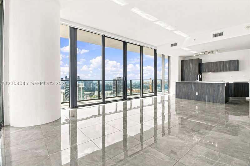 Comprar apartamento no Gran Paraiso 4601