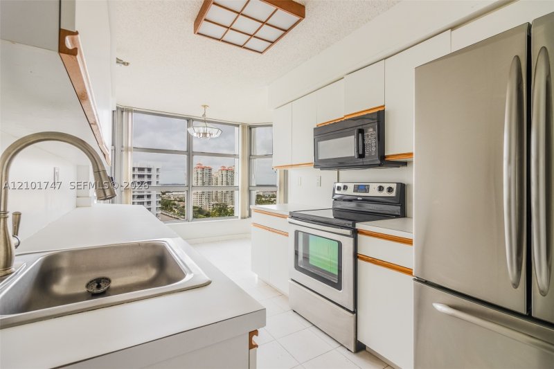 Comprar apartamento no Mystic Pointe 600 1905