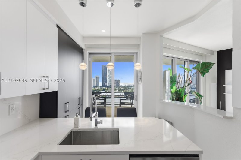 Condo for sale at Mystic Pointe 300 PH-16