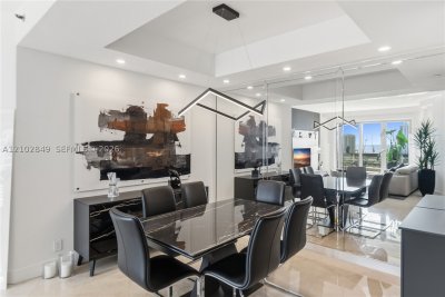 Comprar apartamento no Mystic Pointe 300 PH-16