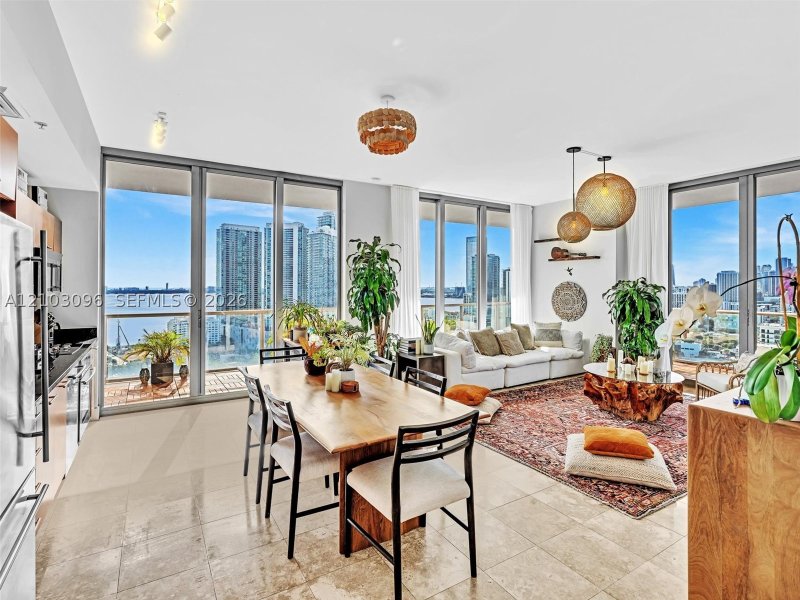 Condo for sale at Midtown Miami 2 H2509