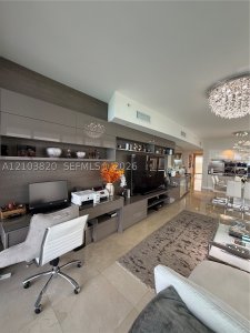 Alquiler de apartamento en Jade Ocean 1608