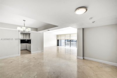 Comprar apartamento en Grove Isles Tower II B606