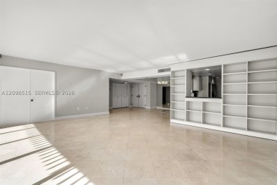 Comprar apartamento en Grove Isles Tower II B606