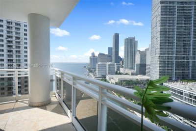 Comprar apartamento no Carbonell 2204