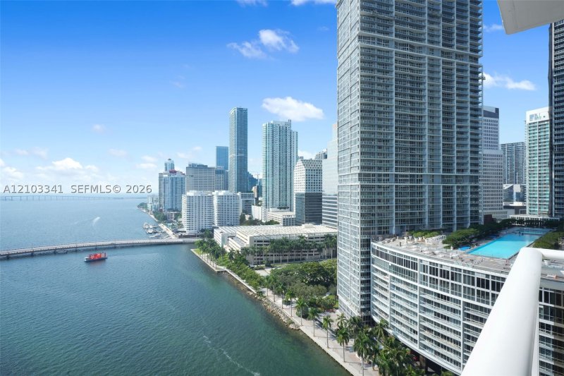 Comprar apartamento no Carbonell 2204
