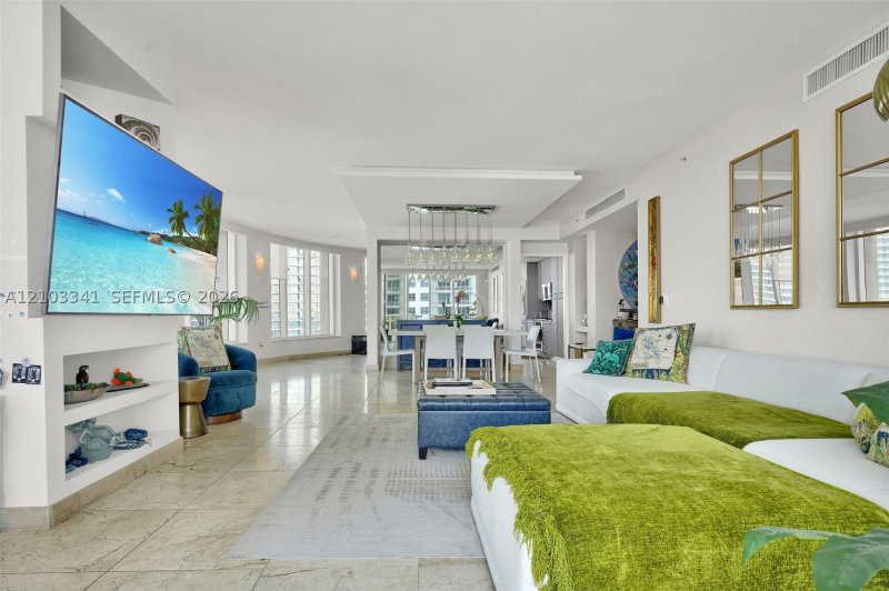 Comprar apartamento no Carbonell 2204