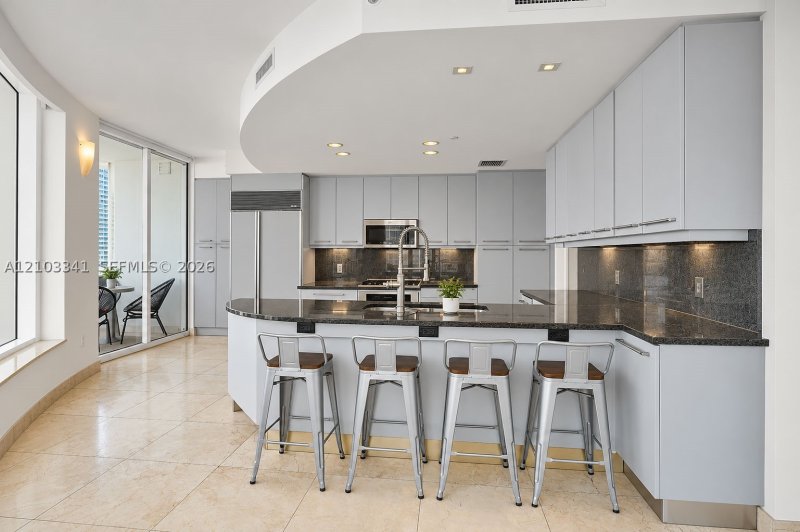 Comprar apartamento no Carbonell 2204