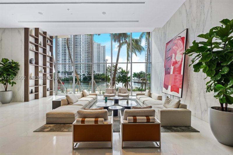 Aluguel de apartamento no Aston Martin Residences 1205C